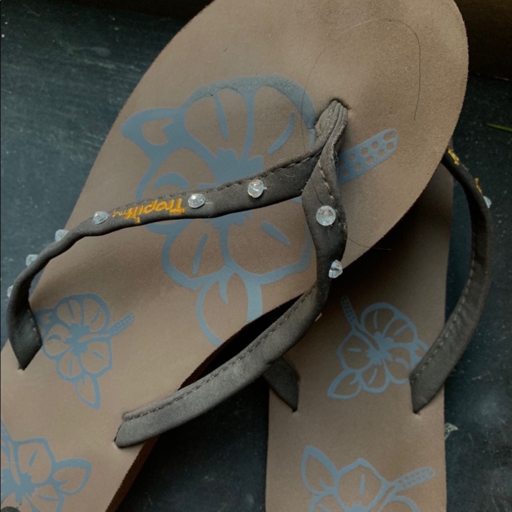 Y2K sandals